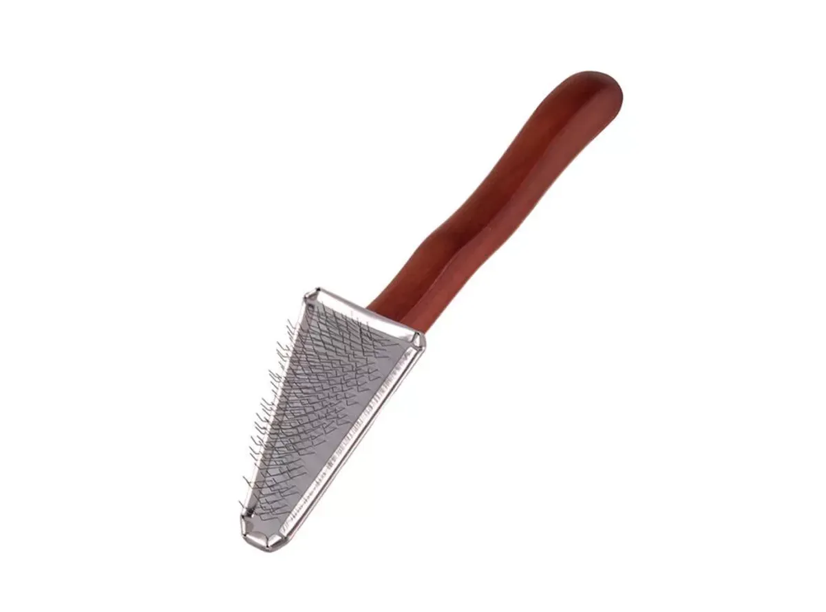 Soft Triangle Slicker Brush, Dezynadog
